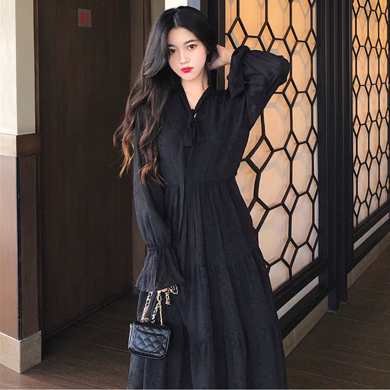 Sen women's long-sleeved dress temperament goddess Fan clothes Women's early spring and autumn French skirt thin temperament bellflower
