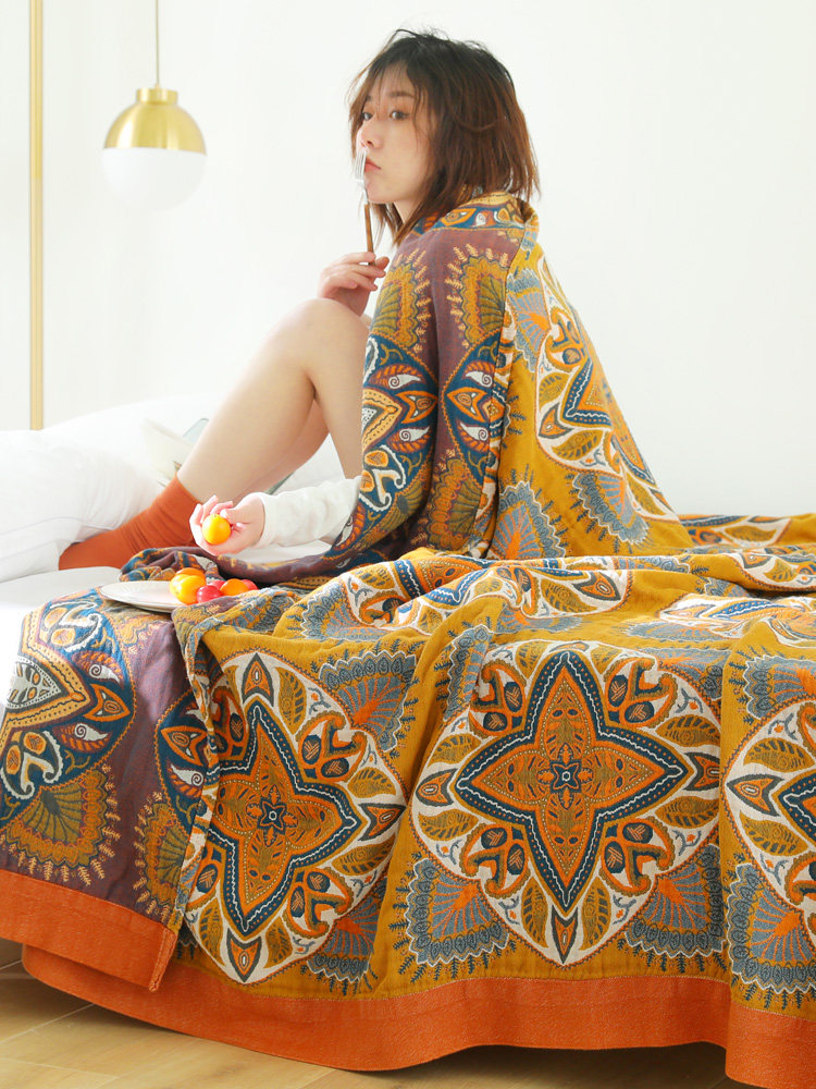 Five-floor gauze wool towels washed in pure cotton Seasons can be washed in summer and cool by a single double lunch break blanket office nap blankets