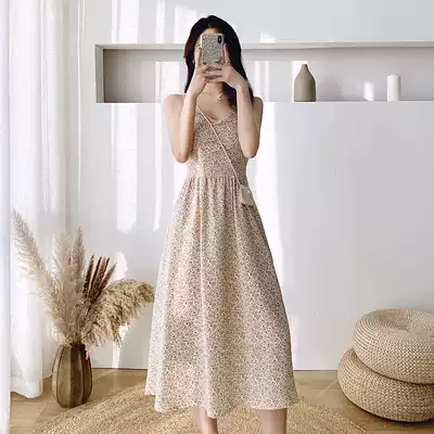 Chiffon floral suspender dress women's summer 2021 new French retro gentle temperament inner tie inner tie long skirt