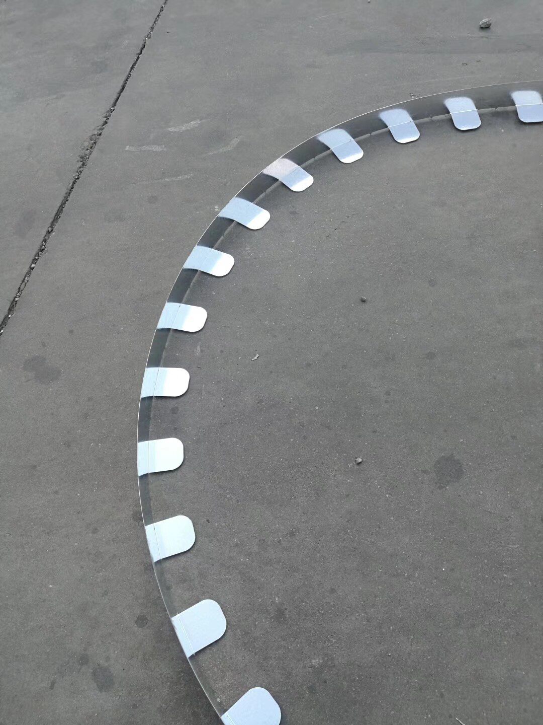 Light steel keel gypsum board module suspended ceiling keel 40 * 40L type garden arc corner bone side bone lamp slot bone 28 paid bones