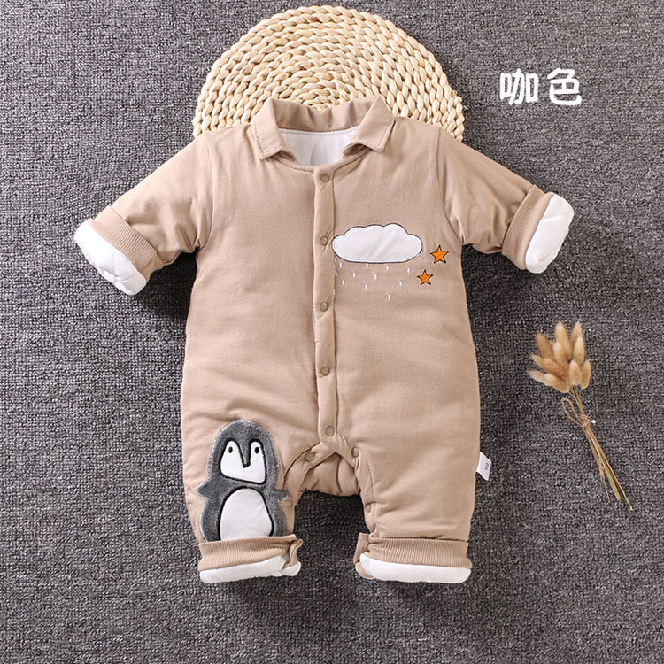 Quần áo sơ sinh cho bé sơ sinh mùa thu và mùa đông bé trai mùa đông dày màu đỏ cộng với quần áo cotton ra 0-3 tháng 6 bộ đồ liền thân ngắn tay mùa hè cho bé