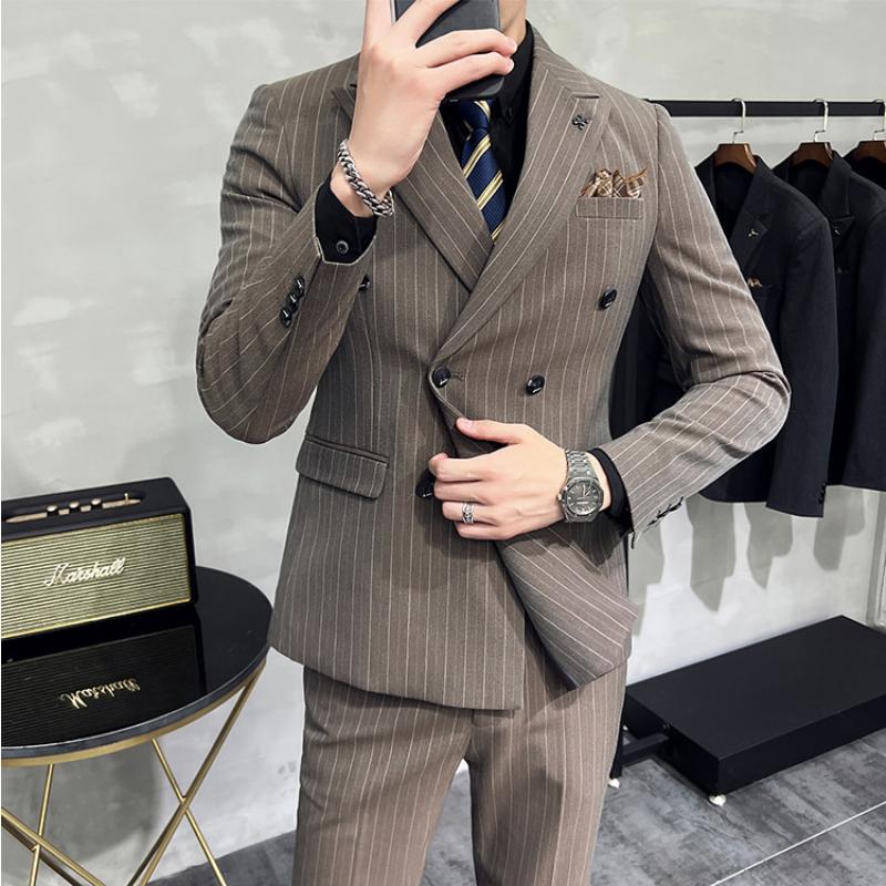 Summer British Style Striped Suit Set for Men with Peaked Lapel, Double-Breasted, Stylish and High-End Blazer, Casual