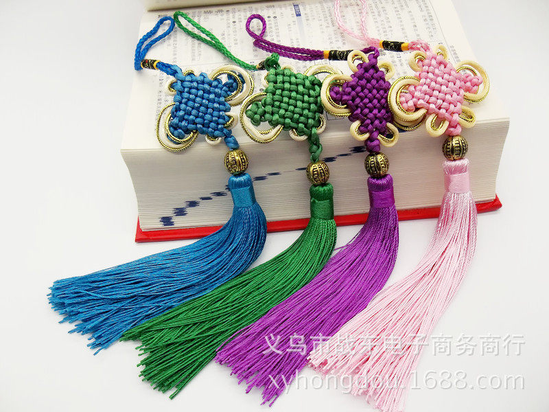 Chinese knot decoration with flow Su Phnom Penh 8 pan rich and expensive Yiwu Mini knot small number wearing pearl abroad gift