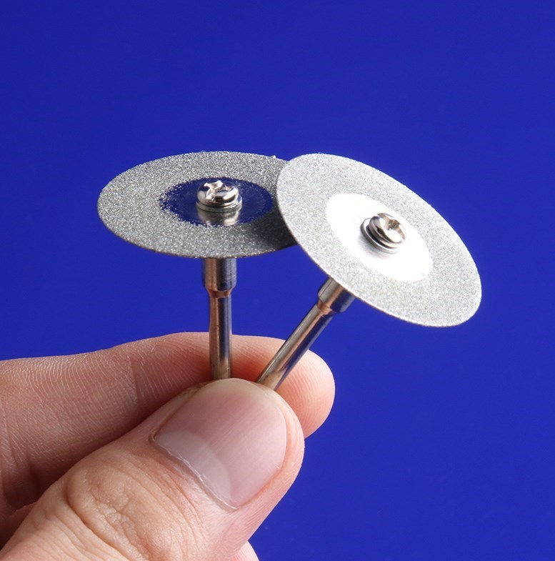 Ultra-thin micro disc mini diamond saw blade Metal alloy chainsaw blade Small grinding wheel cutting grinding blade 