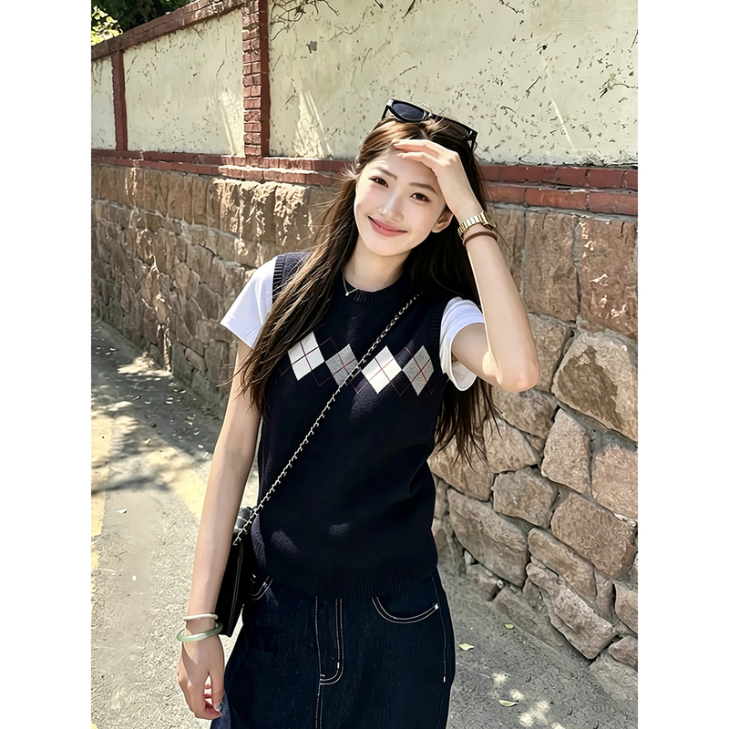 College Style Vest Knitwear for Women, Early Autumn New Style, Diamond Jacquard Sleeveless Layered Sweater Outerwear