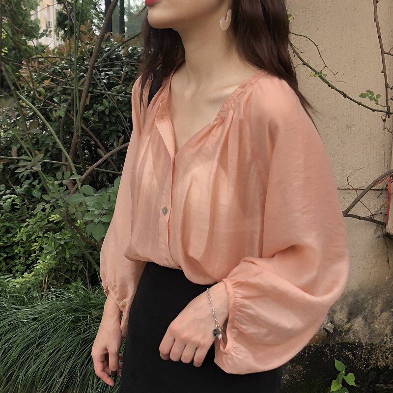 Chiffon shirt women's silk summer thin design sense niche long-sleeved sunscreen port wind top 2021 new women's