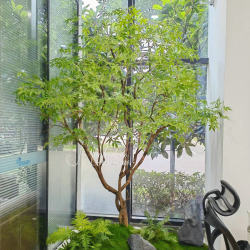 Simulated Green Maple Tree with Maple Leaves, Large Design Decorative Artificial Tree, Window Display Greenery, Indoor Artificial Plant Floor-Standing