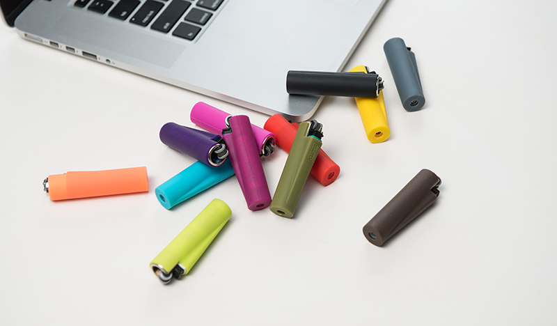 CP22 silicone tay áo máy CLIPPER rifamp nhẹ sáng tạo nylon đá lửa máy xay kẹo 11 màu bật lửa cricket