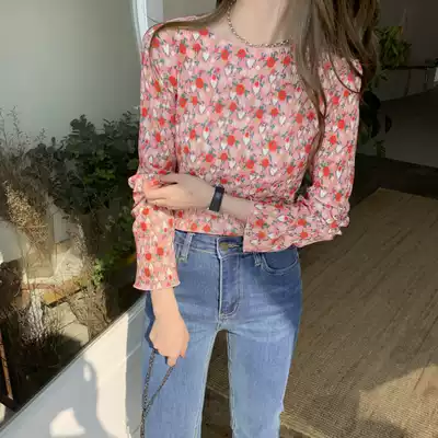 Retro long-sleeved floral bottoming shirt 2021 spring and summer new small shirt T-shirt women's chiffon loose top tide inner match