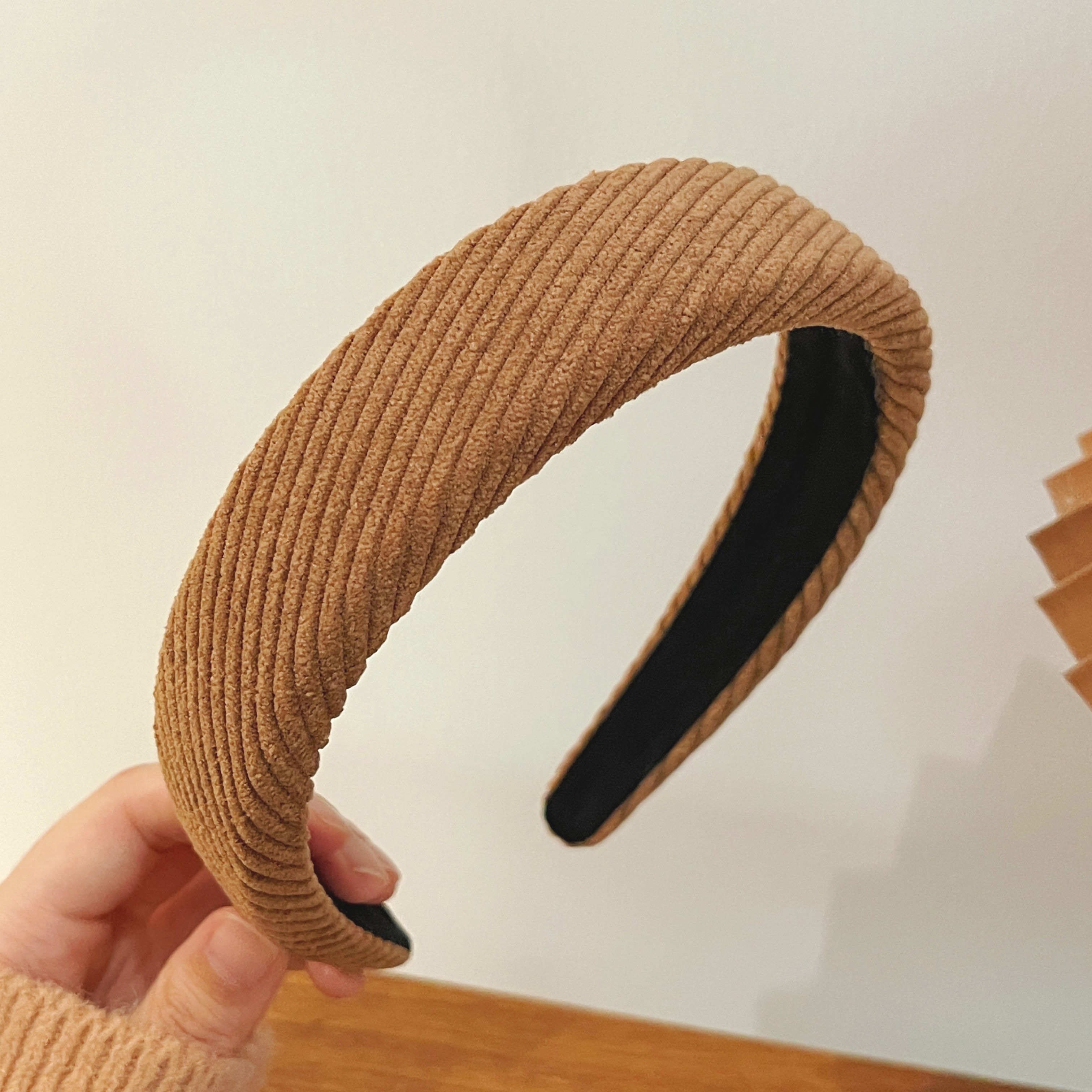 images 44:Small bacon blue hoop female high-cranial plush head hoop autumn winter shampoo hair stamp 2022 new high-end