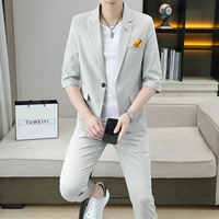 Бежевые штаны, футболка, 919м