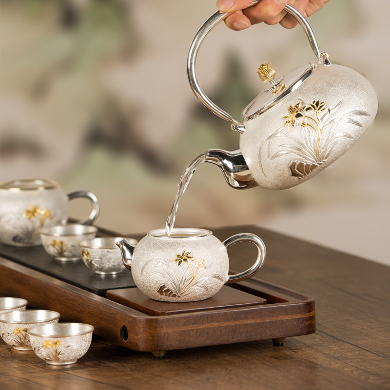 Silver Pot Pure Silver 999 Burnt Kettle Yunnan Pure Handmade Foot Silver Tea Set Group Orchid Gilded Silver Teapot Household