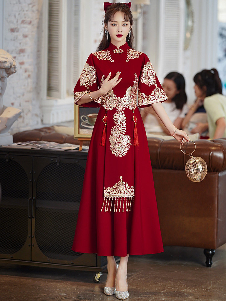 Toast dress bride cheongsam small autumn wine red Chinese retro wedding engagement back door thank you banquet dress