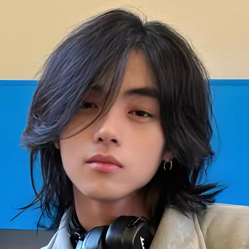 Wig for Men, Mullet Style, Japanese Long Straight Hair with Layered Wolf Tail, Performance Stage Wig, Natural and Fluffy Full Head Wig Wig for Men, Mullet Style, Japanese Long Straight Hair with Layered Wolf Tail, Performance Stage Wig, Natural and Fluffy Full Head Wig