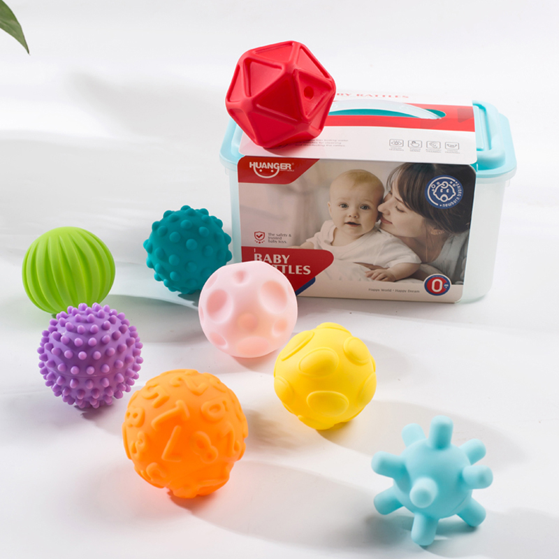 Tactile hand grab ball Manhattan baby ball grasp training toy baby touch massage ball can bite and stroke touch ball