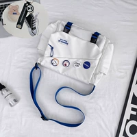 Белые+холст -обувь подвесные аксессуары+четыре случайных значка