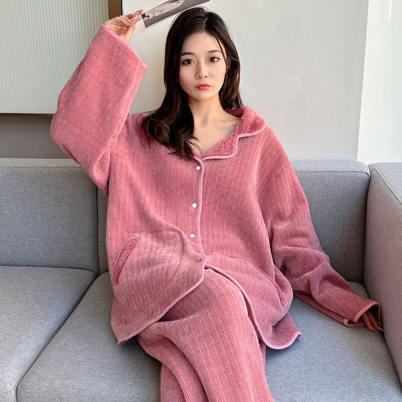 Plus Size Women's Pajamas 100kg Autumn and Winter Coral Fleece Extra Large Warm Two-Piece Set Reversible Loungewear for Plus Size Women