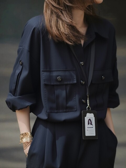 Early Spring Outfit: a Complete Set of Elegant and Sophisticated Ladylike Attire with a Sense of Nobility, Suitable for Important Occasions, Beautiful Blue Shirt and Pants Set