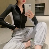 Осенний комплект, короткий лонгслив для отдыха с капюшоном, толстовка, кардиган, повседневные брюки, городской стиль