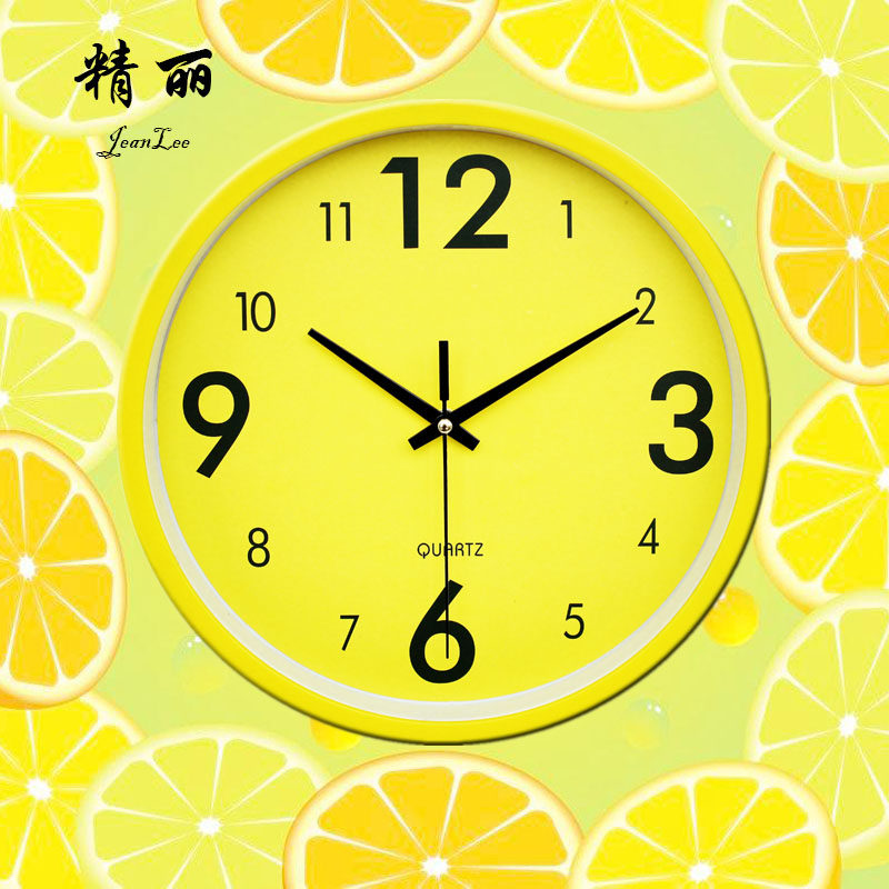 Trendy Wall Clock with Sweeping Seconds, Cartoon Style, Minimalist and Unique, Modern Children's Wall-Mounted Round Glass Clock