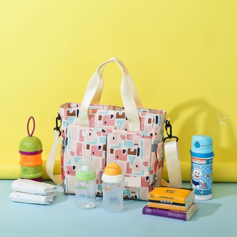 Mommy bag Mother and baby out of hand handbag Mom Pack Mother Pack 2022 New Light Incline Satchel Bag single shoulder bag