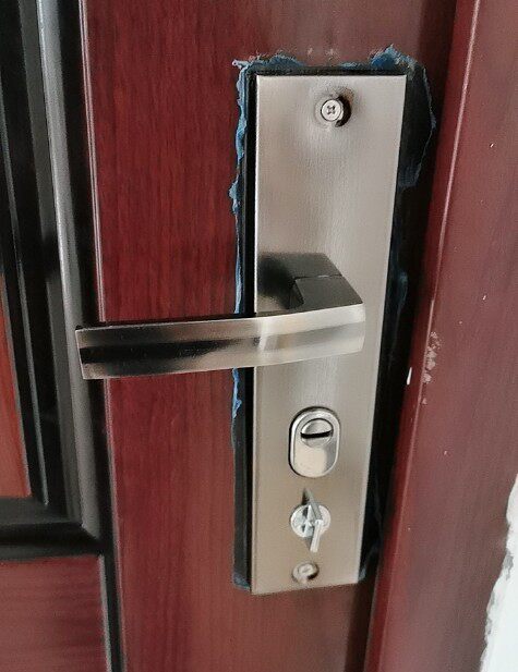 Anti - theft door handle anti - theft door handle black gold drawing door lock 235 holes MM universal