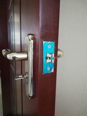 Single tongue accessoriesIndoor lock bodyLock tongueToilet lock cylinderLock tongueSingle tongue door lock handleRoom door lockBathroom