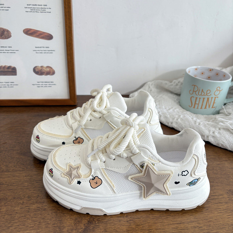 2025 Spring/Summer New Women's Breathable White Sneakers with Star Cutouts, Thick Soles, Round Toe, Mesh Sports Casual Shoes