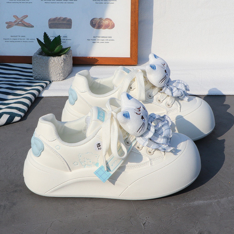 2025 Autumn/Winter New Versatile Thick-Soled White Shoes for Women, Fleece-Lined for Warmth, Trendy Niche Student Casual Loafers