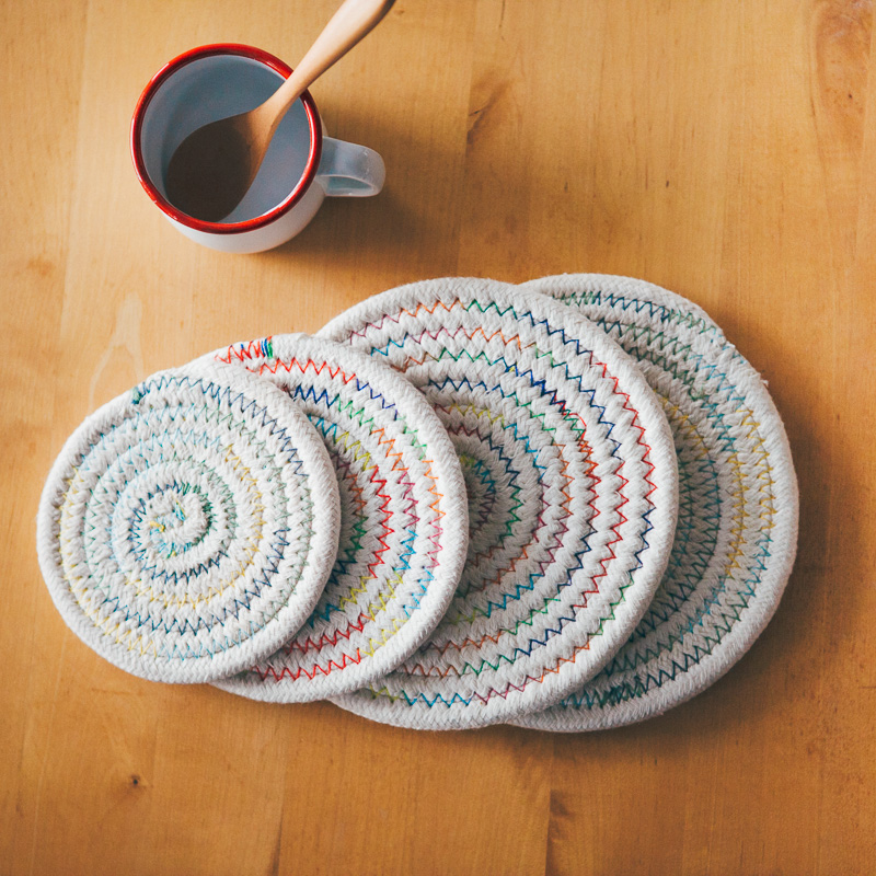 Tree-day-style unimprinted wind cotton wire heat insulation mat kitchenette Kitchen Home Burn-Proof Cup Cushion Table Cushion Round Dining Mat