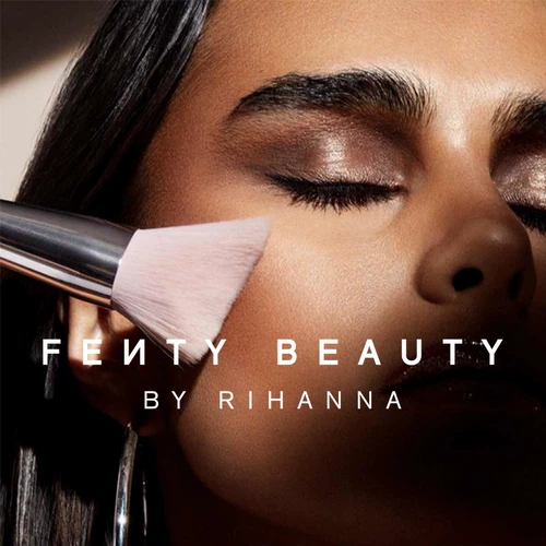 [【618立即加购】FentyBeauty蕾哈娜轮廓刷190曲线刷头修容化妆刷]