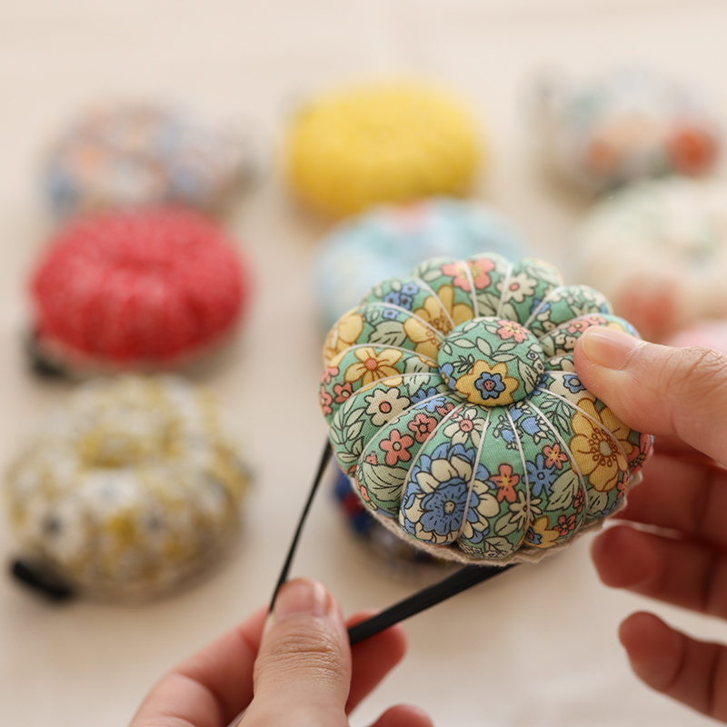 手首型磁気針袋クロスステッチ刺繍ツール針袋布バッグ針袋衣類補助ツール