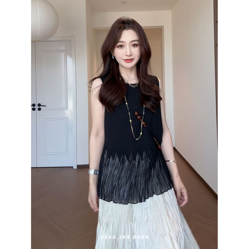 Keke【Luminous White Tea】Black Tassel Vest Minimalist Old Money Style Fashionable Black Sleeveless Top for Women Keke【Luminous White Tea】Black Tassel Vest Minimalist Old Money Style Fashionable Black Sleeveless Top for Women