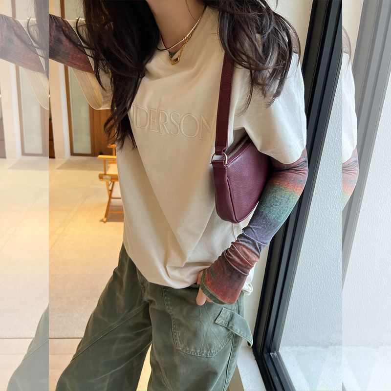 【Sale】Jw Anderson Classic Beige Round Neck Embroidered Logo Cotton T-Shirt Juneshan