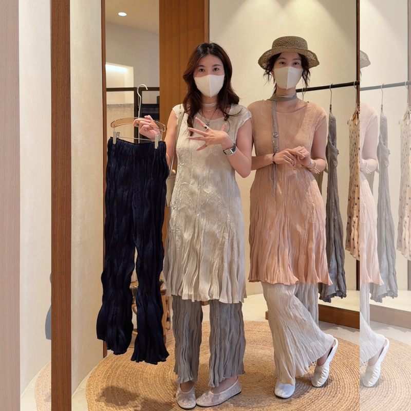 Gongdid Design Thai Brand Nazha Same Style Self-Designed Elastic Waist Pleated Flared Pants Gongdid Design Thai Brand Nazha Same Style Self-Designed Elastic Waist Pleated Flared Pants