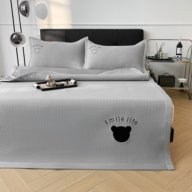 Summer iced beans cool mat three-piece set machine washable 2024 new summer iced silk mat sheets and soft mat