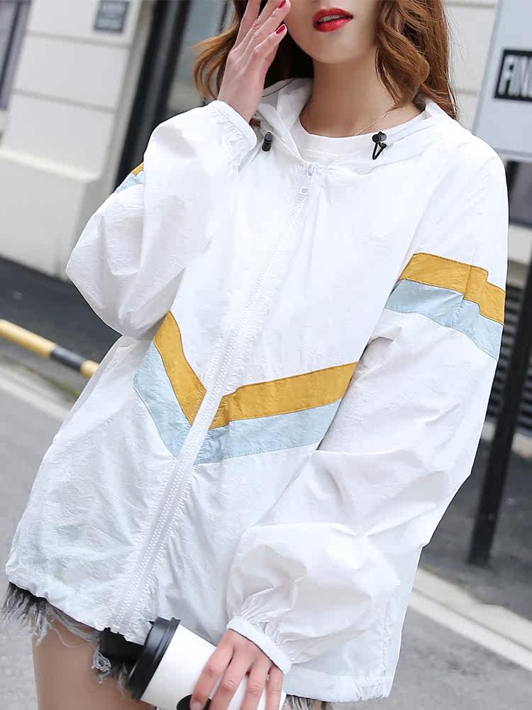 Sunscreen clothing women's long-sleeved Korean version loose thin sunscreen shirt color matching V-shaped short sunscreen clothing 2021 summer new