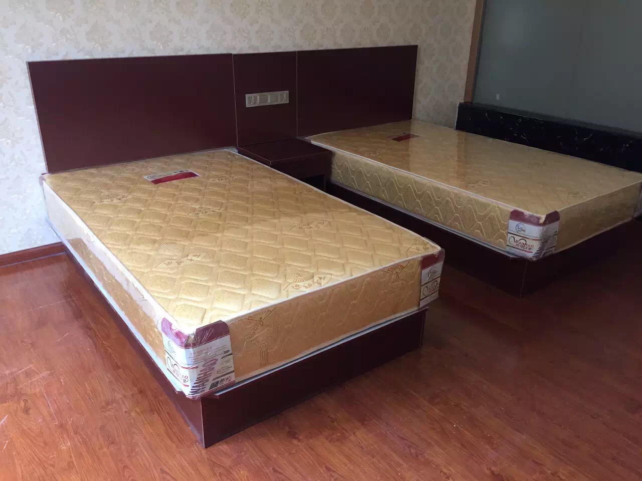 Express Hotel Bed Yunnan Hotel Căn hộ Giường đôi Phòng tiêu chuẩn Phòng đơn Khách sạn Ký túc xá Suite Nội thất Giường