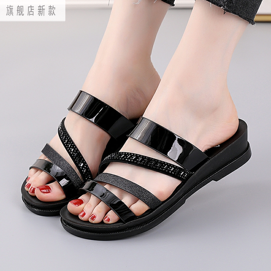 New Style Women's Slippers for Outdoor Wear, Trendy Summer Flat Sandals, Beach Non-Slip Fashion Rhinestone Lightweight Comfortable Sandals