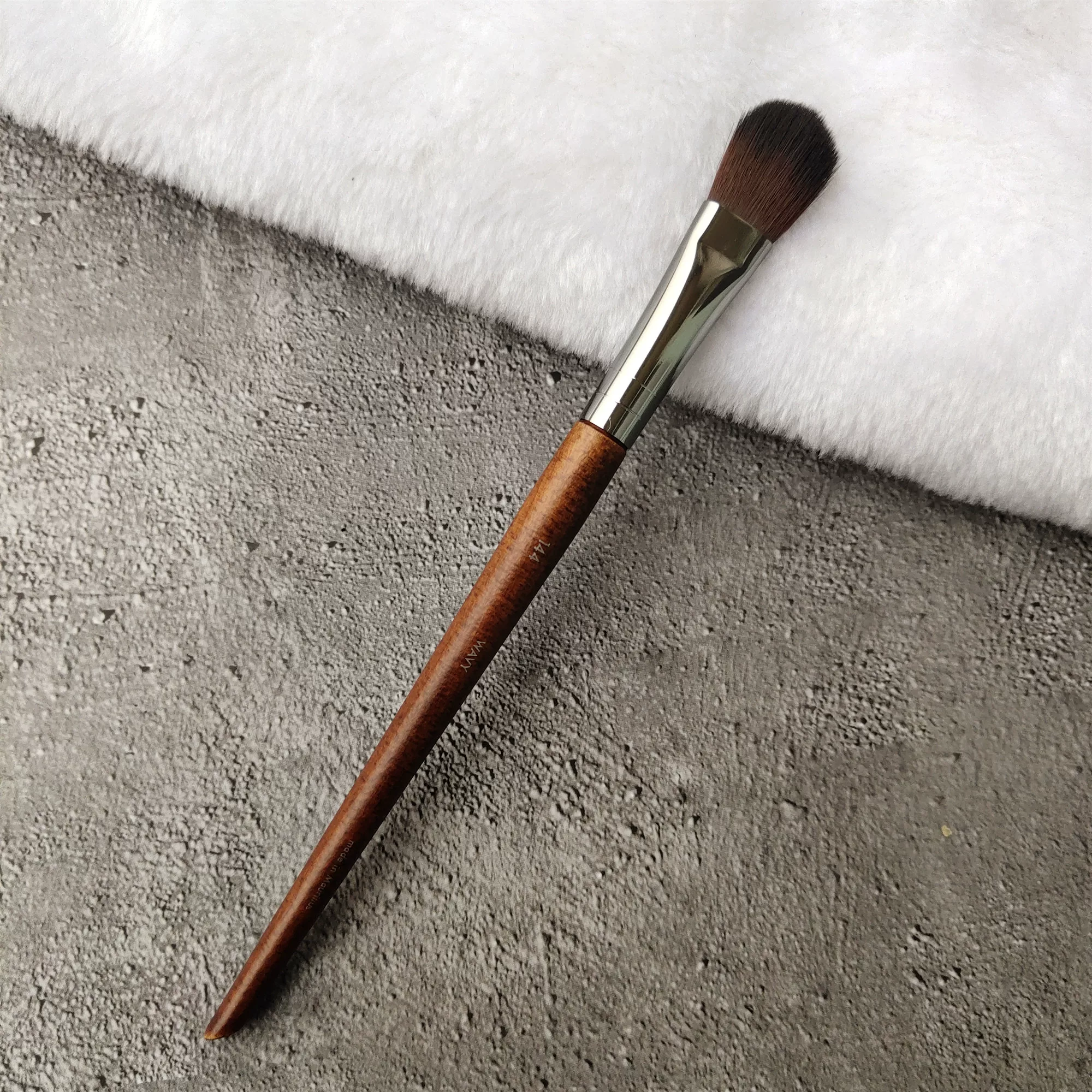 Concealer brush for contouring, eye pencil