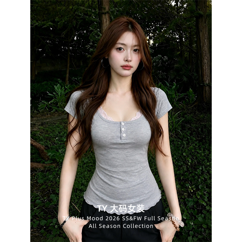 Plus-Size Heather Gray U-Neck Lace Fake Two-Piece T-Shirt for Women, Summer Style with Buttoned Wave Hem, Waist-Cinching, Flattering for Slightly Plump Figures Plus-Size Heather Gray U-Neck Lace Fake Two-Piece T-Shirt for Women, Summer Style with Buttoned Wave Hem, Waist-Cinching, Flattering for Slightly Plump Figures