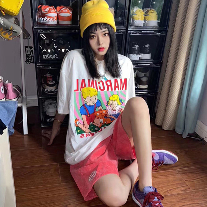 Cartoon comic short-sleeved women's 2022 summer new niche design sense loose Korean version oversizeT-shirts tide