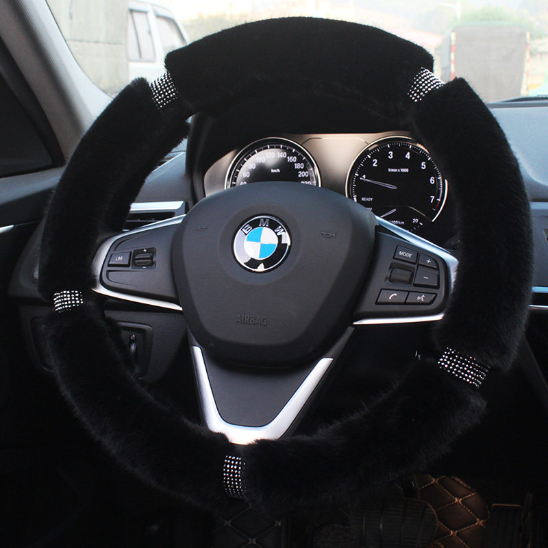 South Korea's new winter plush car steering wheel cover woman warm non-slip fur fashion cute handlebar sleeve universal