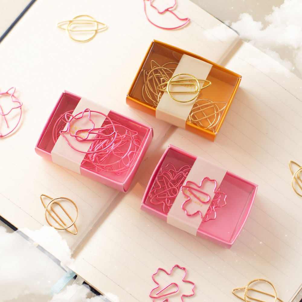 Mystery Ono fox Cherry Blossom Planet Profiled back tattoo Needle Creative Cute Hand Ledger this tool floral bookmarking clip