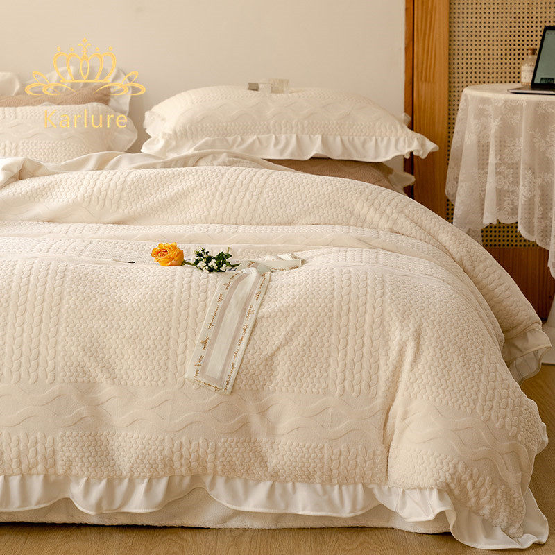 Karlure Pure Color Thickened Milk Suede Four Sets Autumn Winter Brief About Warm Coral Suede Quilt Cover Bedding