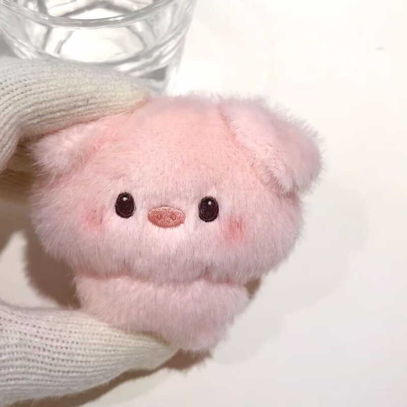 Chubby Pink Pig Plush Pendant, Cute Backpack Decoration, Unisex Keychain, Holiday Supplies for Girls and Best Friends Chubby Pink Pig Plush Pendant, Cute Backpack Decoration, Unisex Keychain, Holiday Supplies for Girls and Best Friends