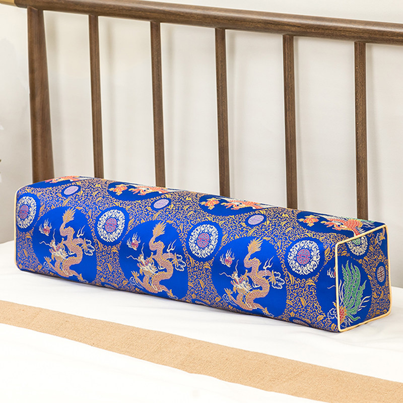 Looking for silk ancient pillow buckwheat shell Chinese palace brocade dragon and phoenix square pillow tea to help sleep and neck protection rectangular hard pillow
