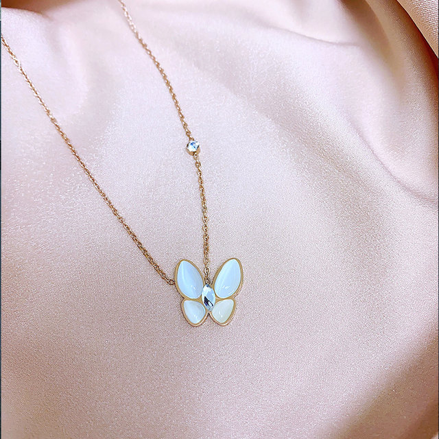 Net red new light luxury titanium steel rose gold butterfly necklace women's non-fading collarbone chain ins temperament simple trend