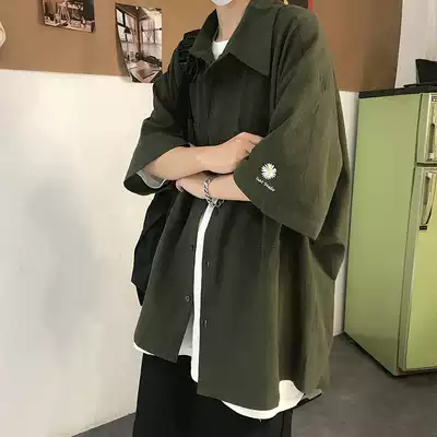 Little Daisy embroidered short-sleeved shirt men's thin summer Korean version of the trend Ruffian handsome jacket Hong Kong style Japanese loose shirt