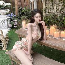 Resort style French floral dress hot girl style sexy temperament halter neck short skirt 2024 summer new womens clothing
